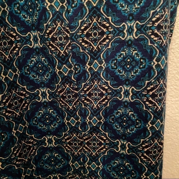 FOREVER 21 Green Pattern Dress Size Small - Picture 5 of 7